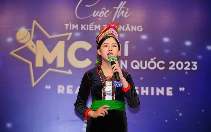 Thanh Hương ngồi ghế nóng cuộc thi MC nhí - Ảnh 2.