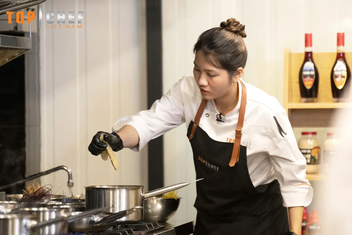 Top Chef - Tập 12: Top 4 so tài gay cấn sáng tạo thực đơn tại nhà hàng - Ảnh 3.