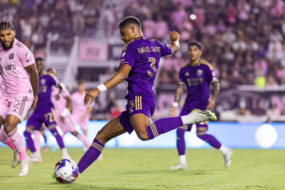 Messi lập cú đúp, Inter Miami thắng liền 3 trận - Ảnh 2.