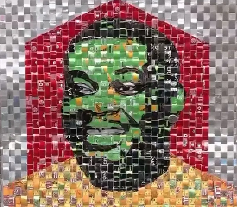 S&aacute;ng tạo tranh từ vỏ lon t&aacute;i chế - Ảnh 1.