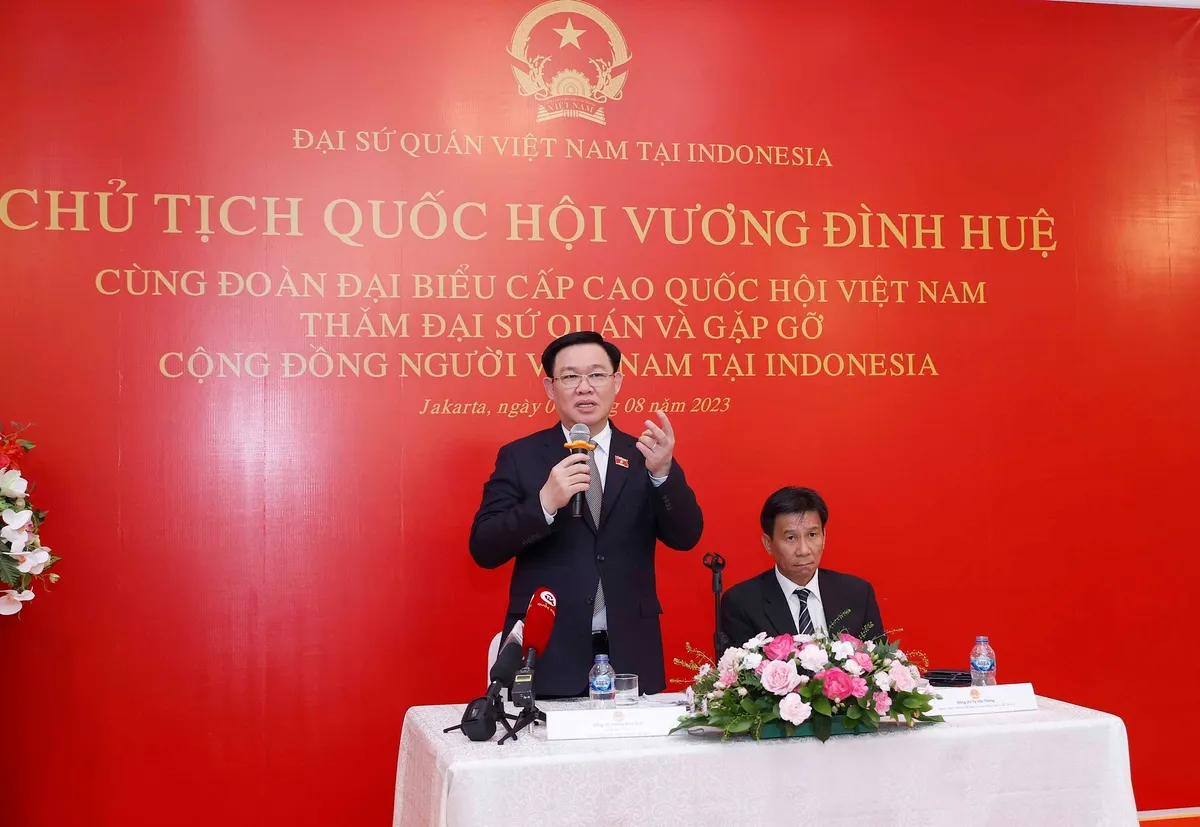 Tiếp tục giữ g&igrave;n v&agrave; t&ocirc;n vinh tiếng Việt ở nước ngo&agrave;i - Ảnh 2.