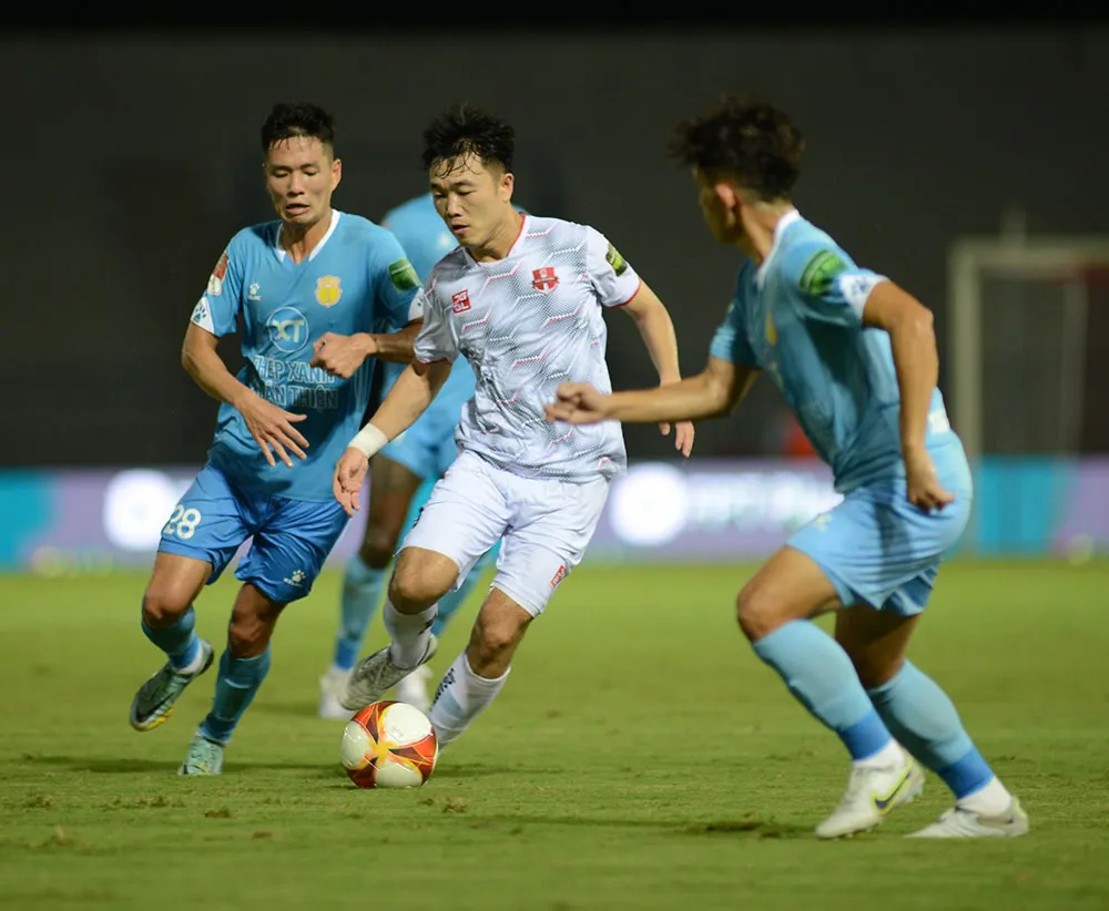 Vòng 5 GĐ2 V.League 2023 | CLB Công An Hà Nội dẫn đầu cuộc đua vô địch - Ảnh 3. Vòng 5 GĐ2 V.League 2023 | CLB Công An Hà Nội dẫn đầu cuộc đua vô địch - Ảnh 3.