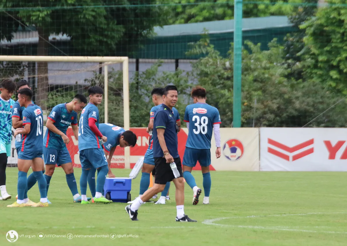 Chân sút số 1 tại giải hạng Nhất quốc gia hội quân cùng ĐT U23 Việt Nam - Ảnh 5. Chân sút số 1 tại giải hạng Nhất quốc gia hội quân cùng ĐT U23 Việt Nam - Ảnh 5.
