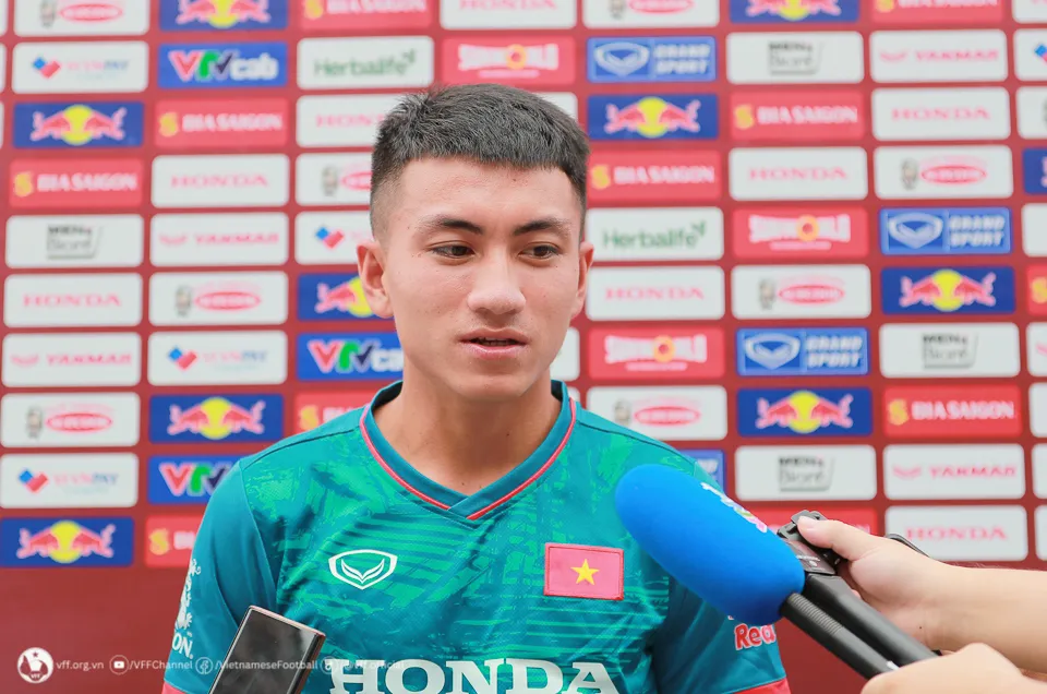 ĐT U23 Việt Nam tăng tốc tập luyện chuẩn bị cho giải Đông Nam Á 2023 - Ảnh 6. ĐT U23 Việt Nam tăng tốc tập luyện chuẩn bị cho giải Đông Nam Á 2023 - Ảnh 6.