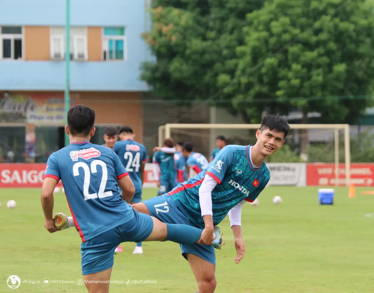Chân sút số 1 tại giải hạng Nhất quốc gia hội quân cùng ĐT U23 Việt Nam - Ảnh 2. Chân sút số 1 tại giải hạng Nhất quốc gia hội quân cùng ĐT U23 Việt Nam - Ảnh 2.