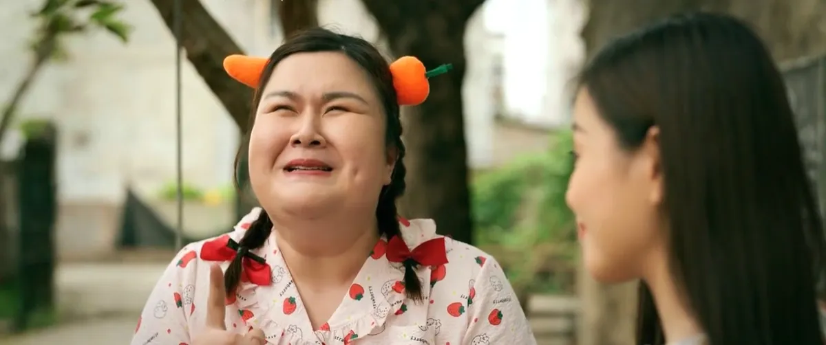 Cô gái xấu tính từ Về nhà đi con đến Làng trong phố, Món quà của cha - Ảnh 4.