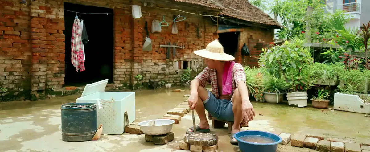 Làng trong phố: Giọng Mến đỡ khàn, Hiếu vẫn giục lên thành phố chữa bộ hơi rè - Ảnh 3.