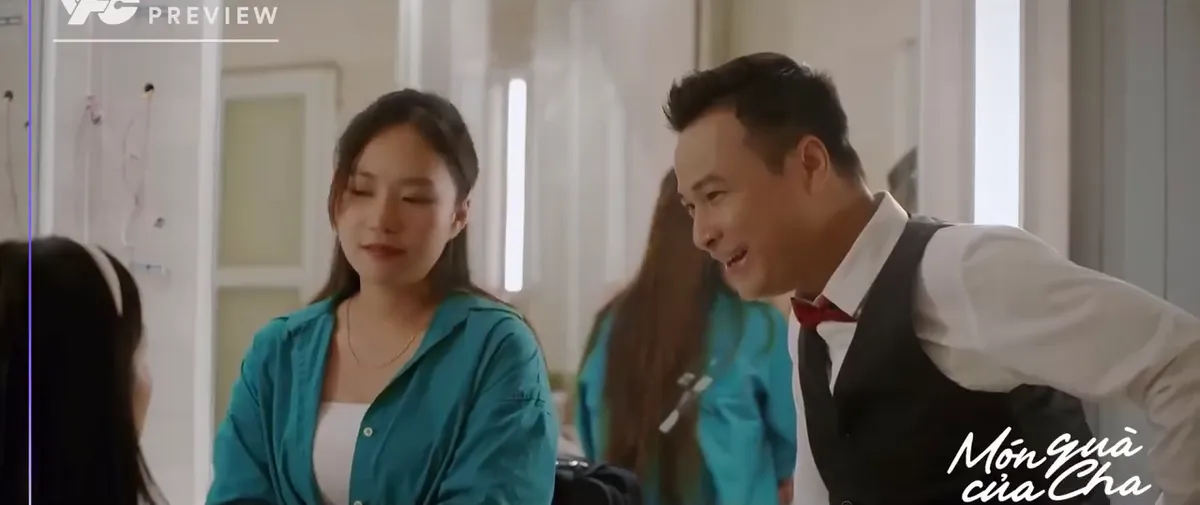 M&oacute;n qu&agrave; của cha - Tập 12: Vị kh&aacute;ch VIP bao to&agrave;n qu&aacute;n Thảo h&aacute;t - Ảnh 1.