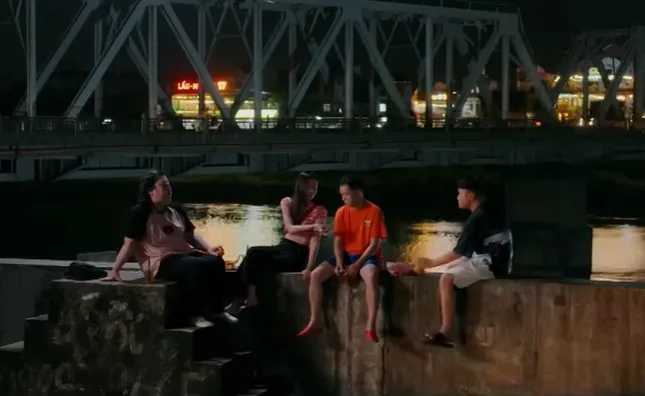 L&agrave;ng trong phố - Tập 25: Nịch buồn khi kh&ocirc;ng được Nhung để mắt - Ảnh 1.