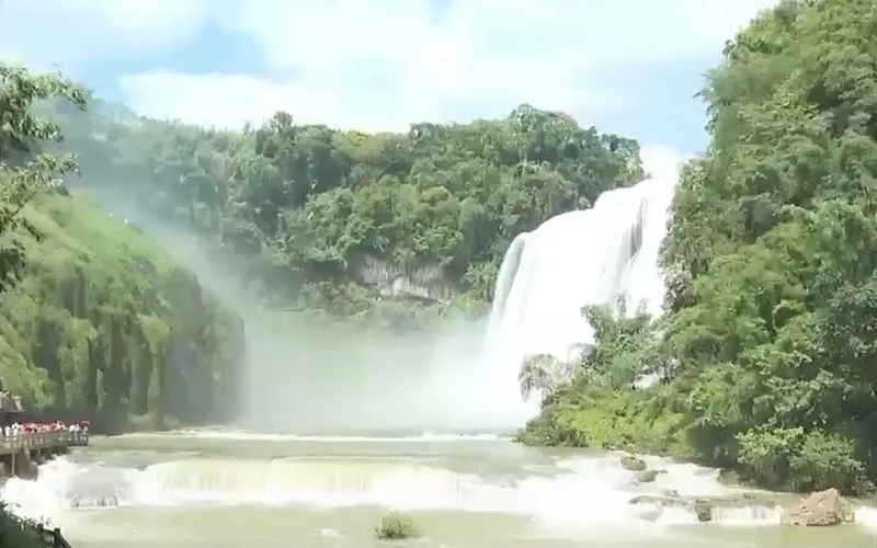 Ho&agrave;ng Quả Thụ - th&aacute;c nước lớn nhất ch&acirc;u &Aacute; ở Trung Quốc - Ảnh 1.