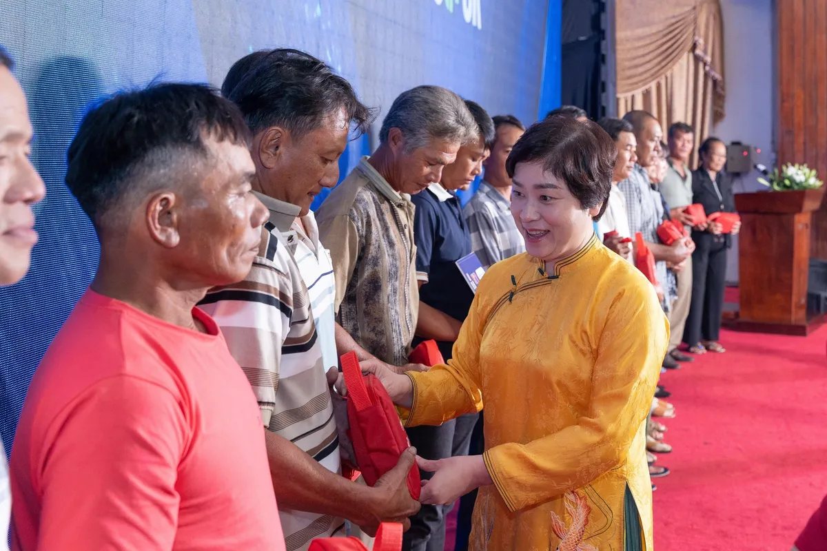 Phát động chiến dịch Thành phố tôi yêu - Ảnh 2. Phát động chiến dịch Thành phố tôi yêu - Ảnh 2.