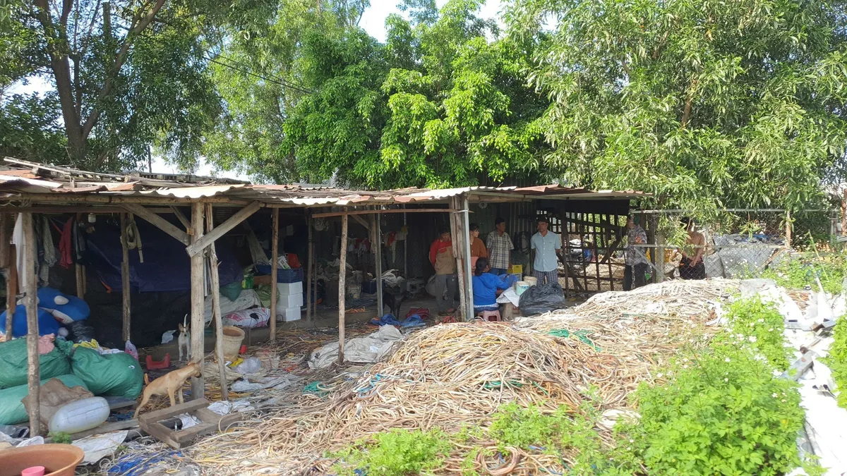 TP Hồ Chí Minh: Hai bé trai ở Bình Chánh đuối nước thương tâm - Ảnh 1.