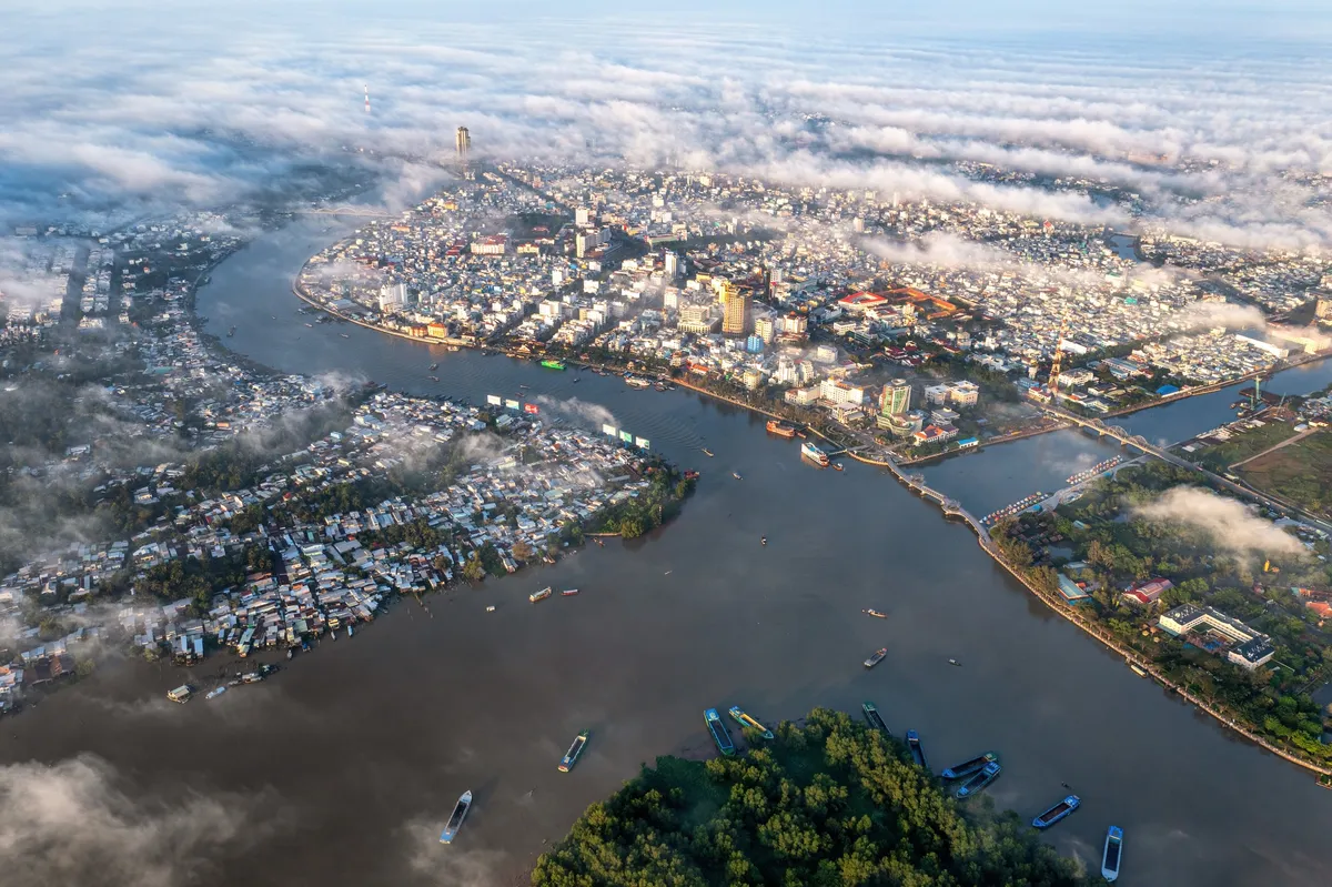 Miền T&acirc;y &ldquo;thu gọn&rdquo; lại qua g&oacute;c nh&igrave;n từ tr&ecirc;n cao được chụp bằng flycam - Ảnh 2.