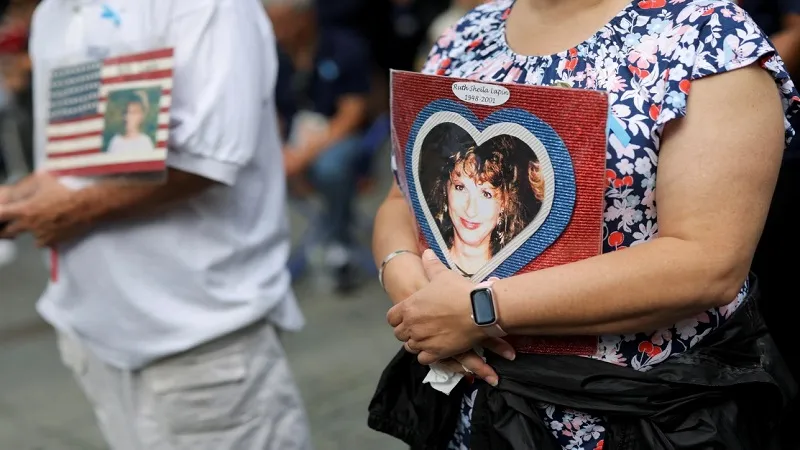 Nhiều hoạt động tưởng niệm nạn nh&acirc;n vụ tấn c&ocirc;ng khủng bố ng&agrave;y 11/9 tại Mỹ - Ảnh 4.