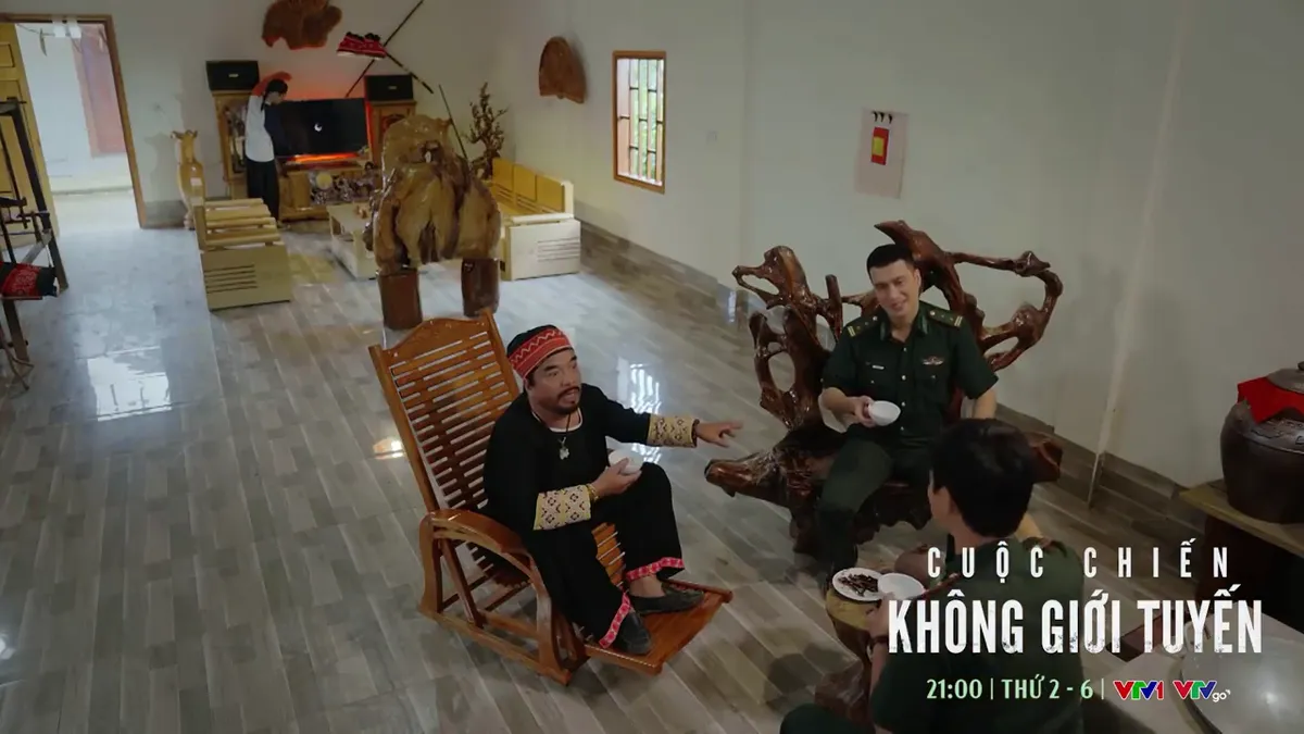 Cuộc chiến không giới tuyến - Tập 2: Thiếu gia bản lấc cấc khiến Trung nóng mắt - Ảnh 3.