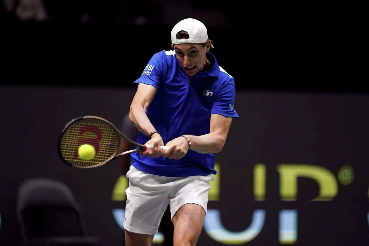 ĐT Pháp ra quân thuận lợi tại Davis Cup Finals - Ảnh 1. ĐT Pháp ra quân thuận lợi tại Davis Cup Finals - Ảnh 1.