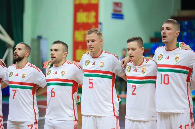 Giao hữu quốc tế: ĐT futsal Việt Nam thi đấu cố gắng trước ĐT futsal Hungary - Ảnh 7. Giao hữu quốc tế: ĐT futsal Việt Nam thi đấu cố gắng trước ĐT futsal Hungary - Ảnh 7.