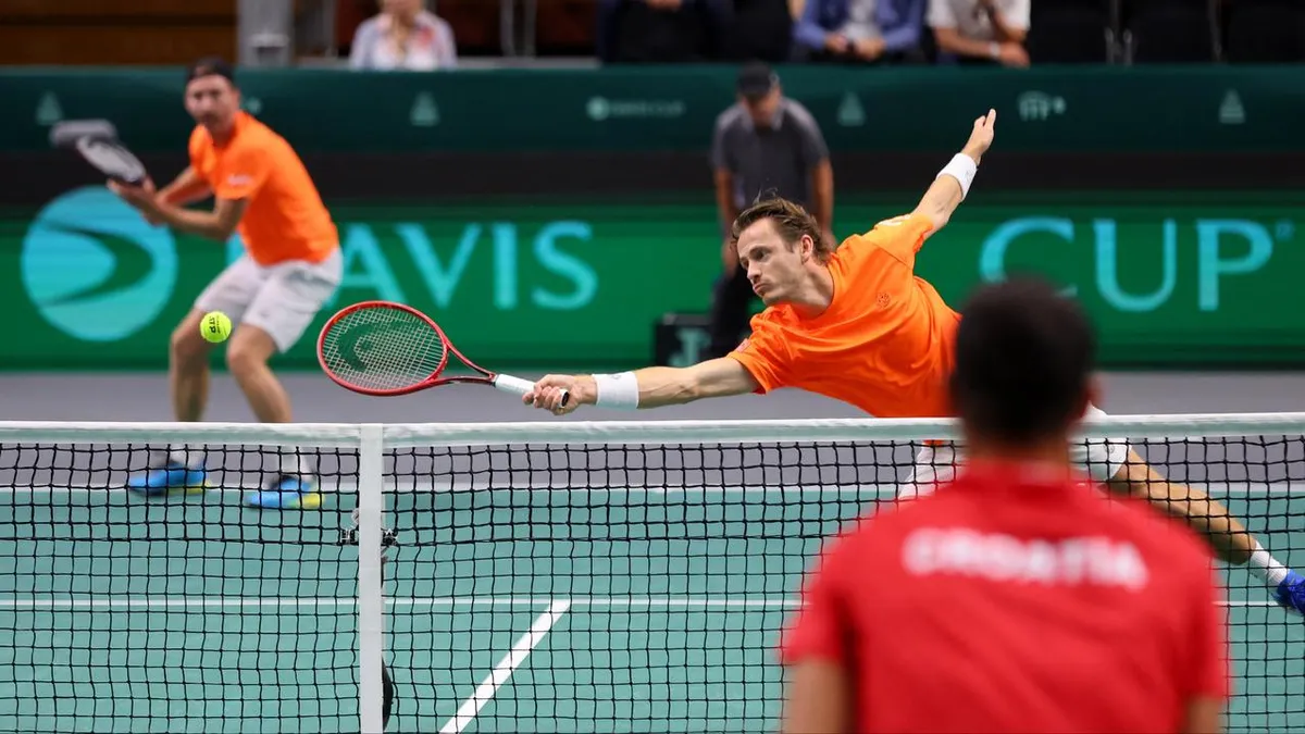 Diễn biến lượt trận cuối vòng bảng Davis Cup 2023: ĐT Tây Ban Nha và ĐT Croatia tiến vào vòng trong - Ảnh 2. Diễn biến lượt trận cuối vòng bảng Davis Cup 2023: ĐT Tây Ban Nha và ĐT Croatia tiến vào vòng trong - Ảnh 2.