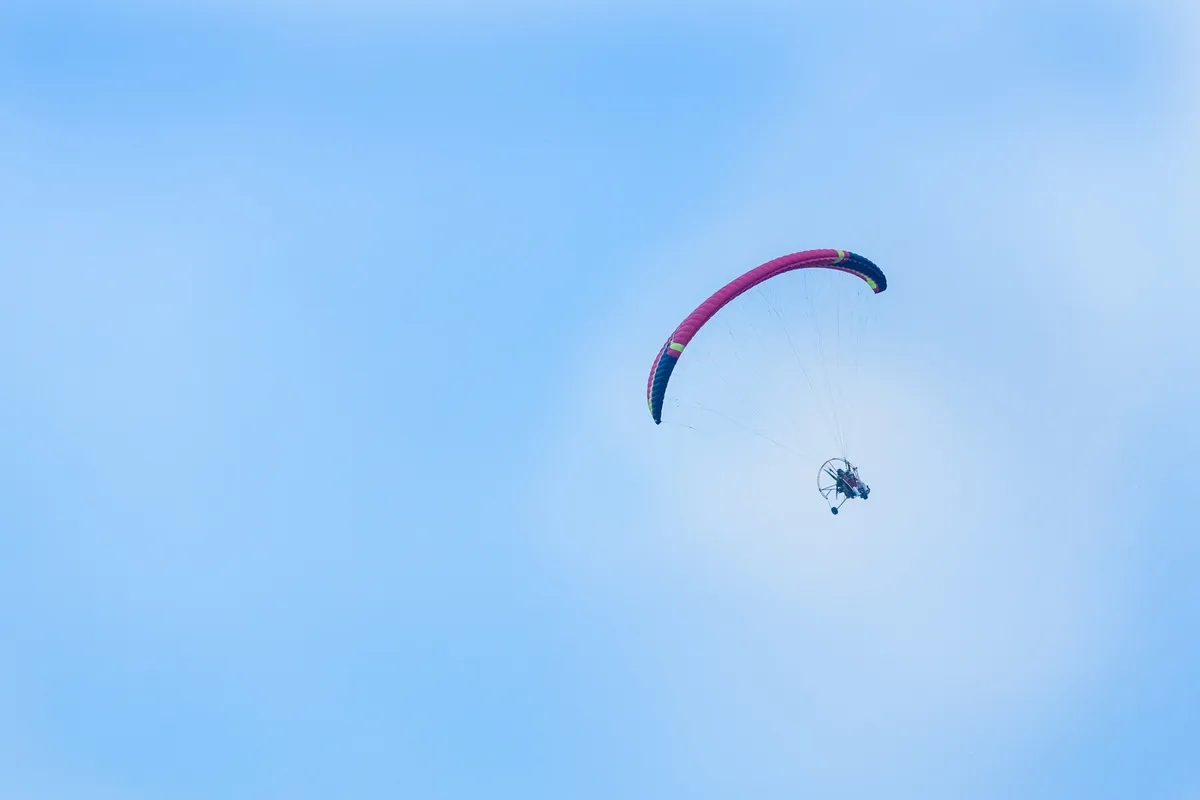 Trải nghiệm bay dù lượn Paramotor Gliding ngay tại Hà Nội - Ảnh 6.