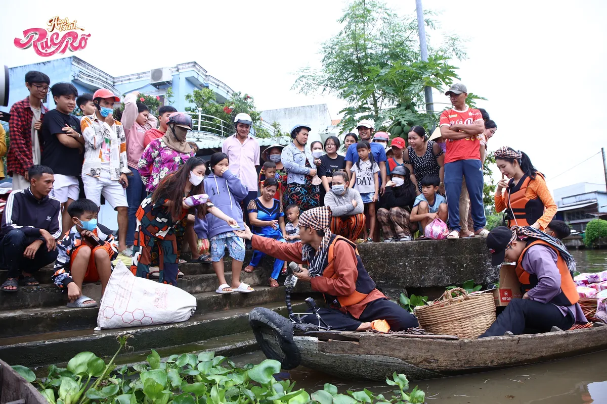 Hành trình rực rỡ: Dương Lâm, Negav mở liveshow trên chợ nổi, Tiểu Vy quyết loại Trường Giang - Ảnh 1.