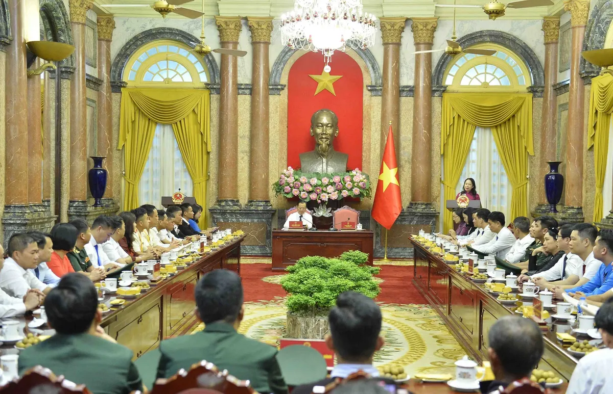 Nh&acirc;n d&acirc;n c&aacute;c d&acirc;n tộc L&agrave;o Cai nỗ lực vượt kh&oacute;, thi đua l&agrave;m theo lời B&aacute;c - Ảnh 2.