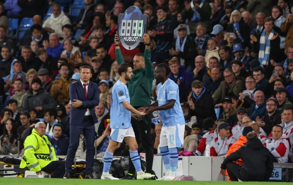 Pep Guardiola báo tin không vui cho fan Man City sau trận thắng tại Champions League - Ảnh 2. Pep Guardiola báo tin không vui cho fan Man City sau trận thắng tại Champions League - Ảnh 2.