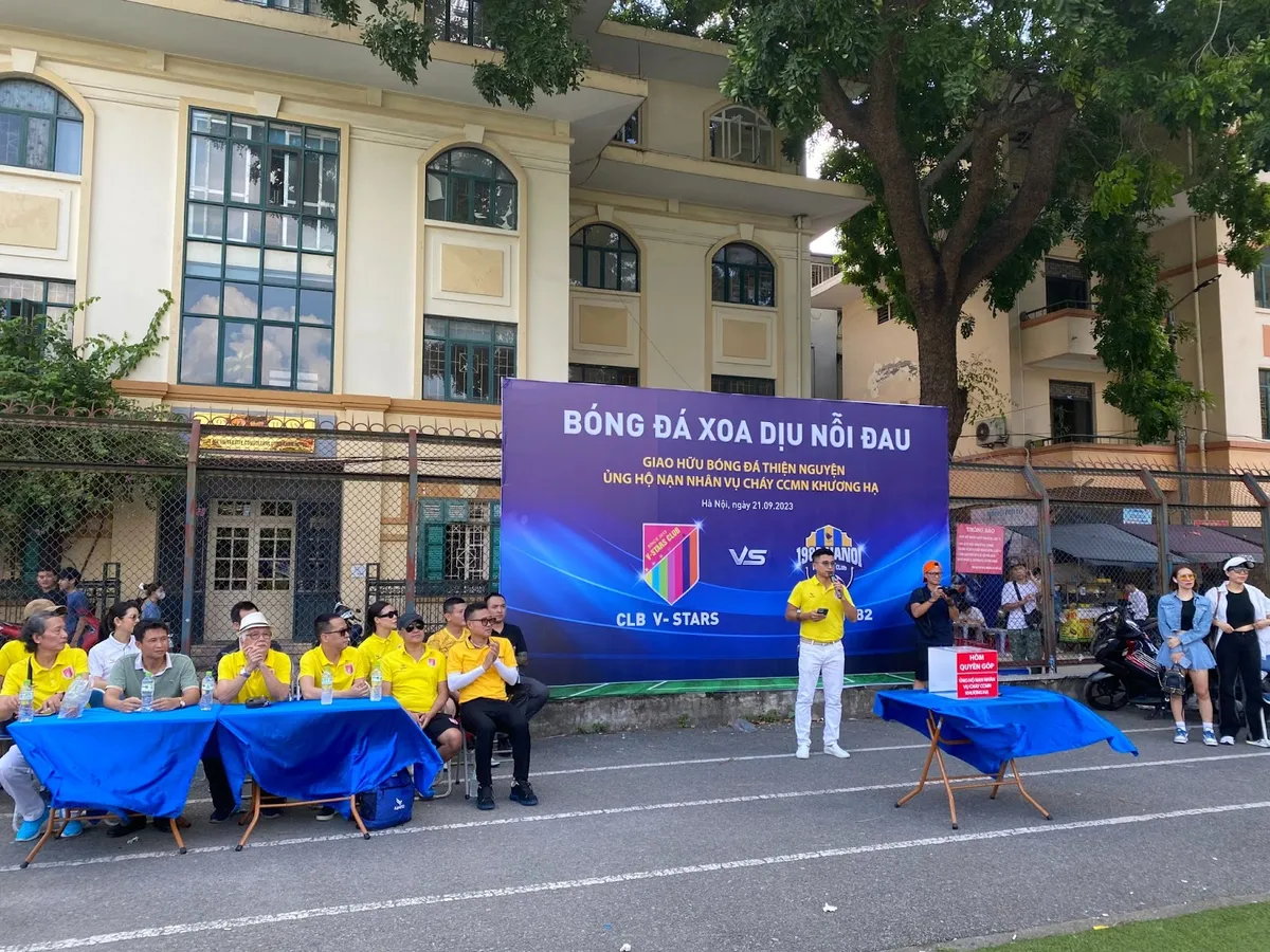Giao hữu bóng đá thiện nguyện ủng hộ nạn nhân vụ cháy chung cư mini ở phố Khương Hạ - Ảnh 3.