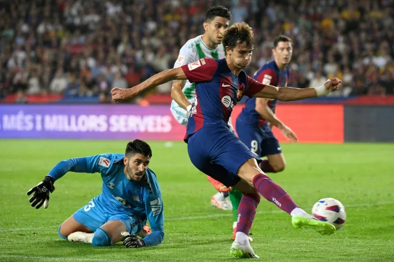 Khởi đầu như mơ của Joao Felix tại Barcelona - Ảnh 1.