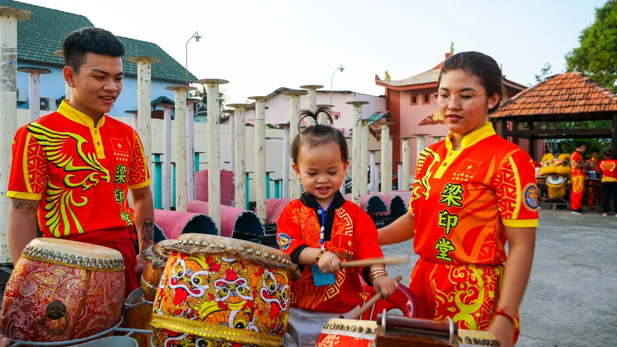 Mãn nhãn lân múa Mai hoa thung ở Cần Thơ - Ảnh 4.