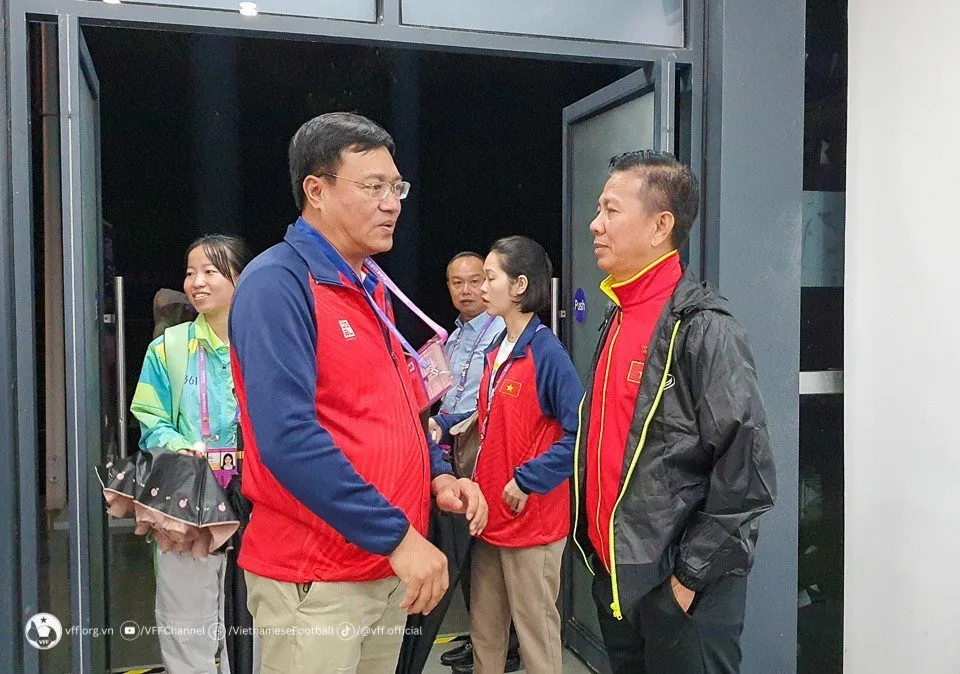 Olympic Việt Nam nhận cú hích tinh thần trước trận gặp Olympic Saudi Arabia - Ảnh 4. Olympic Việt Nam nhận cú hích tinh thần trước trận gặp Olympic Saudi Arabia - Ảnh 4.