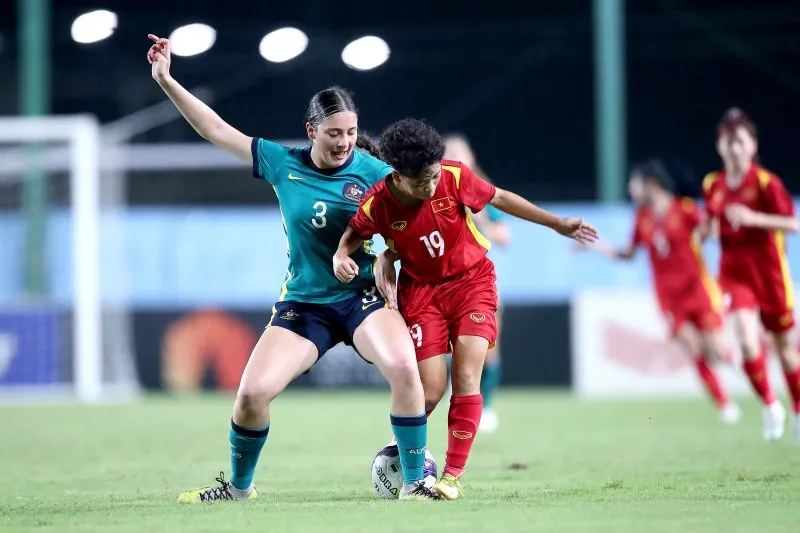 U17 nữ Việt Nam suýt gây bất ngờ trước U17 nữ Australia - Ảnh 2. U17 nữ Việt Nam suýt gây bất ngờ trước U17 nữ Australia - Ảnh 2.