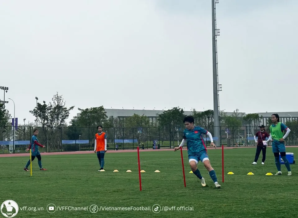 Bích Thùy: Toàn đội sẽ cố gắng hết sức trong từng trận đấu - Ảnh 2. Bích Thùy: Toàn đội sẽ cố gắng hết sức trong từng trận đấu - Ảnh 2.