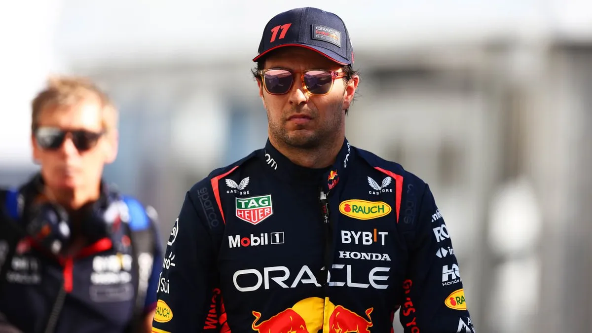 Sergio Perez đứng trước nguy cơ bị cấm thi đấu   - Ảnh 1.