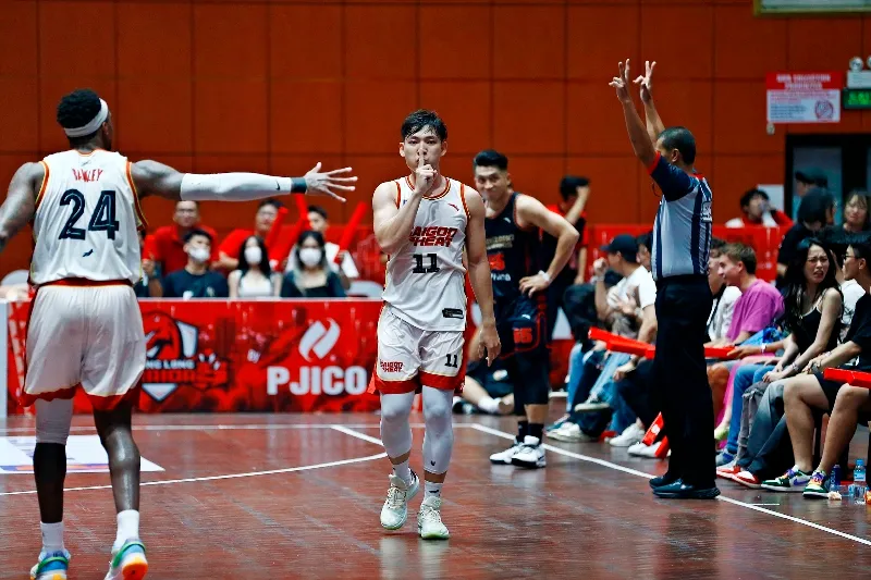 VBA 2023 - Playoff 1 - Game 1: Lại là Võ Kim Bản - Ảnh 1. VBA 2023 - Playoff 1 - Game 1: Lại là Võ Kim Bản - Ảnh 1.