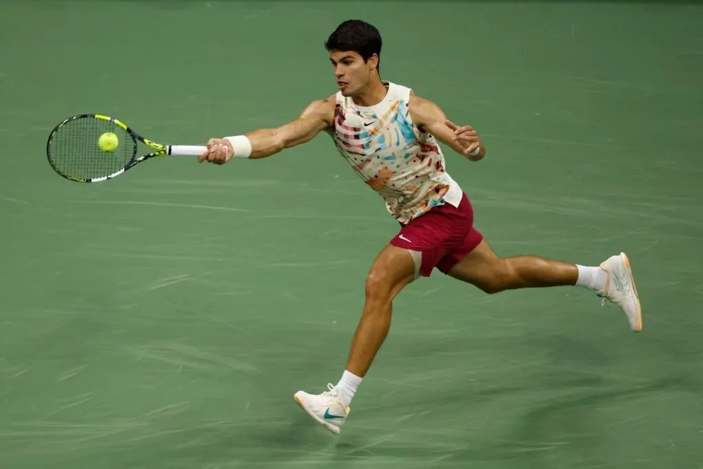 Biến Alcaraz thành cựu vương, Medvedev hẹn Djokovic tại chung kết Mỹ mở rộng 2023 - Ảnh 1. Biến Alcaraz thành cựu vương, Medvedev hẹn Djokovic tại chung kết Mỹ mở rộng 2023 - Ảnh 1.
