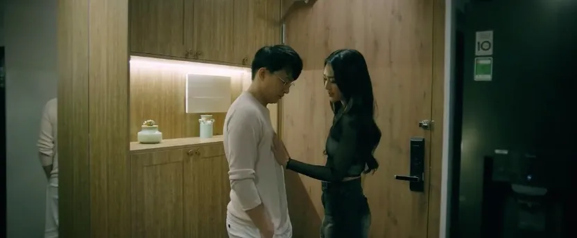 Chúng ta của 8 năm sau - Tập 25: Bị dụ dỗ “lên giường”, Tùng “cắm sừng” Nguyệt thêm lần nữa - Ảnh 22. Chúng ta của 8 năm sau - Tập 25: Bị dụ dỗ “lên giường”, Tùng “cắm sừng” Nguyệt thêm lần nữa - Ảnh 22.