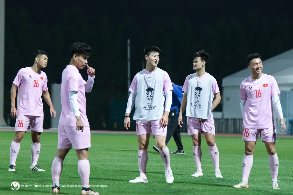 Đội tuyển Việt Nam công bố danh sách chính thức 26 cầu thủ tham dự VCK Asian Cup 2023 - Ảnh 2. Đội tuyển Việt Nam công bố danh sách chính thức 26 cầu thủ tham dự VCK Asian Cup 2023 - Ảnh 2.