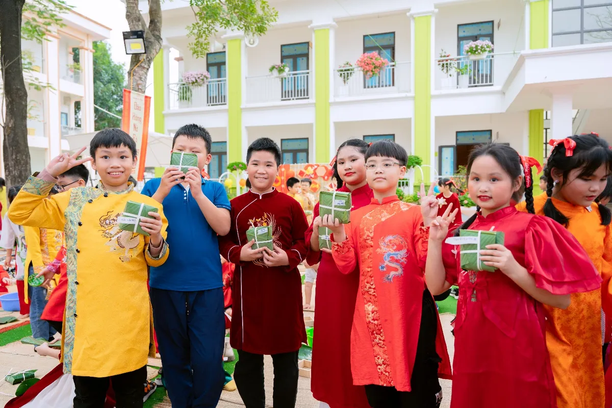 Cùng Bamboo Edu mang tết cổ truyền đến trường học - Ảnh 4.