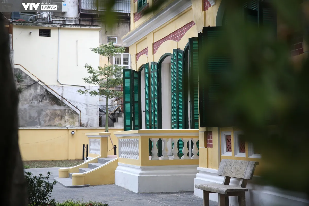 Biệt thự Pháp cổ ở Hà Nội hồi sinh, mở cửa đón du khách đến tham quan - Ảnh 2.