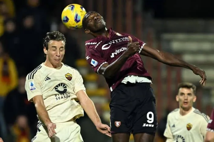 AS Roma thắng trận thứ 2 li&ecirc;n tiếp tại Serie A sau khi Mourinho bị sa thải - Ảnh 1.