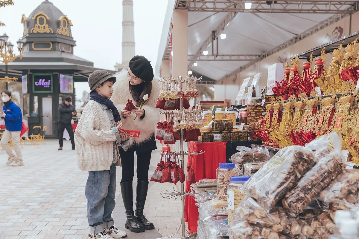 Hội chợ Xuân đỉnh của chóp tại Ocean City hút du khách những ngày giáp Tết - Ảnh 2.