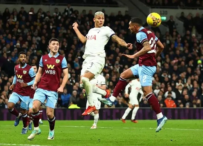 Vòng 3 FA Cup | Tottenham nhọc nhằn giành chiến thắng trước Burnley - Ảnh 1. Vòng 3 FA Cup | Tottenham nhọc nhằn giành chiến thắng trước Burnley - Ảnh 1.