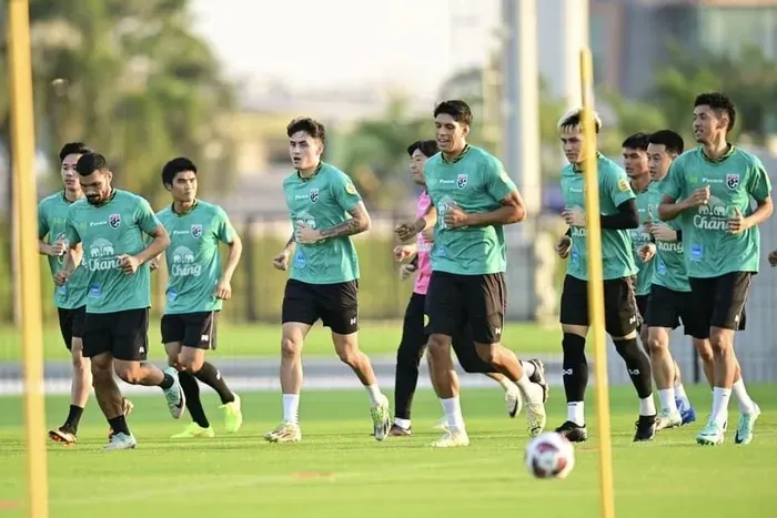 Tuyển thủ Thái Lan rút khỏi Asian Cup - Ảnh 2. Tuyển thủ Thái Lan rút khỏi Asian Cup - Ảnh 2.