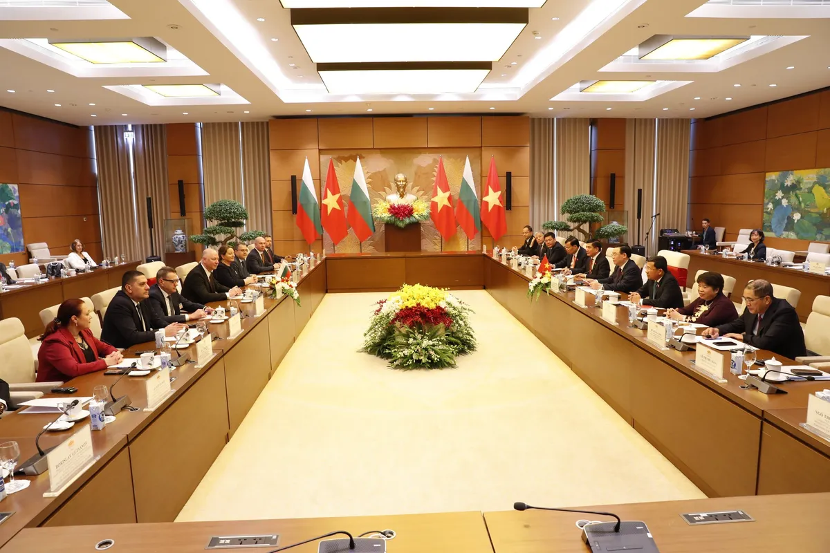 Đưa hợp tác Quốc hội Việt Nam - Bulgaria lên tầm cao mới - Ảnh 2. Đưa hợp tác Quốc hội Việt Nam - Bulgaria lên tầm cao mới - Ảnh 2.