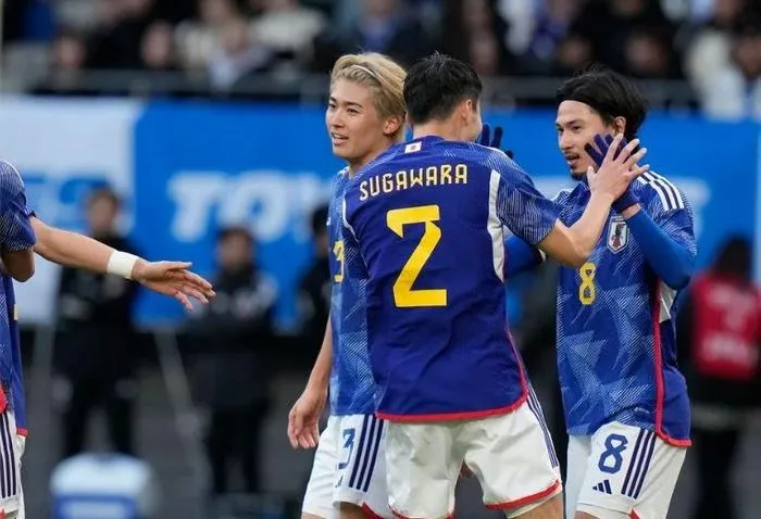 ĐT Nhật Bản thắng đậm ĐT Jordan trước khi gặp Việt Nam tại Asian Cup - Ảnh 1. ĐT Nhật Bản thắng đậm ĐT Jordan trước khi gặp Việt Nam tại Asian Cup - Ảnh 1.