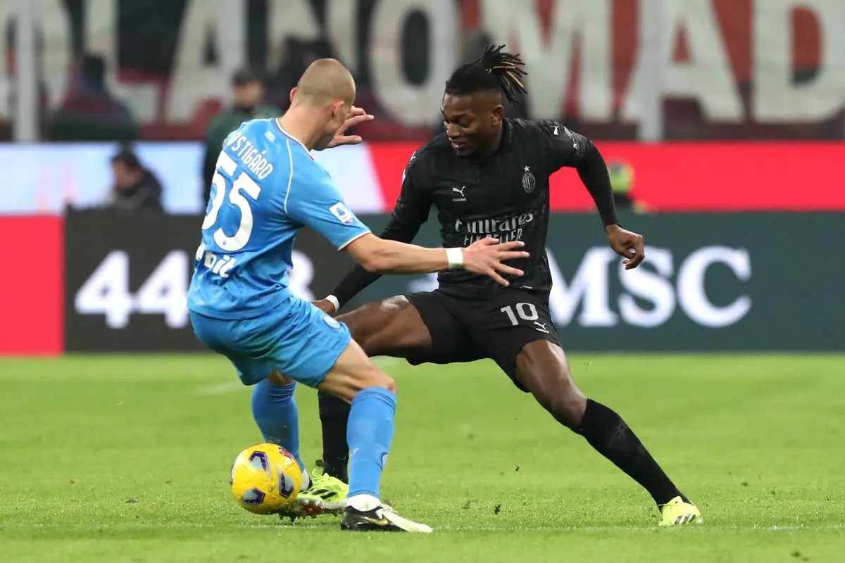 AC Milan giành chiến thắng tối thiểu trước Napoli   - Ảnh 1.