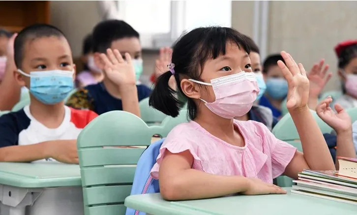 D&acirc;n số giảm, Trung Quốc có nguy cơ dư thừa h&agrave;ng triệu gi&aacute;o vi&ecirc;n - Ảnh 1.