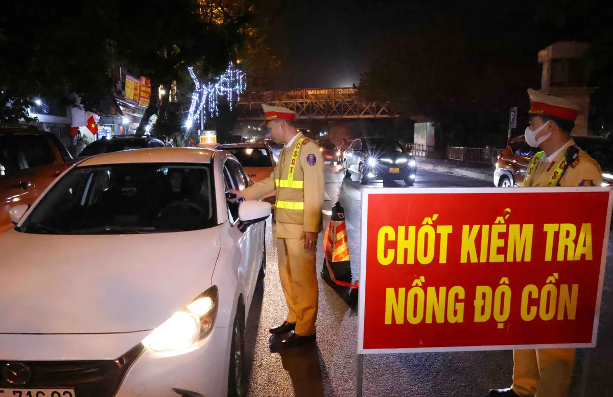 Bộ C&ocirc;ng an phải đổi mới to&agrave;n diện c&ocirc;ng t&aacute;c s&aacute;t hạch, cấp Giấy ph&eacute;p l&aacute;i xe - Ảnh 1.