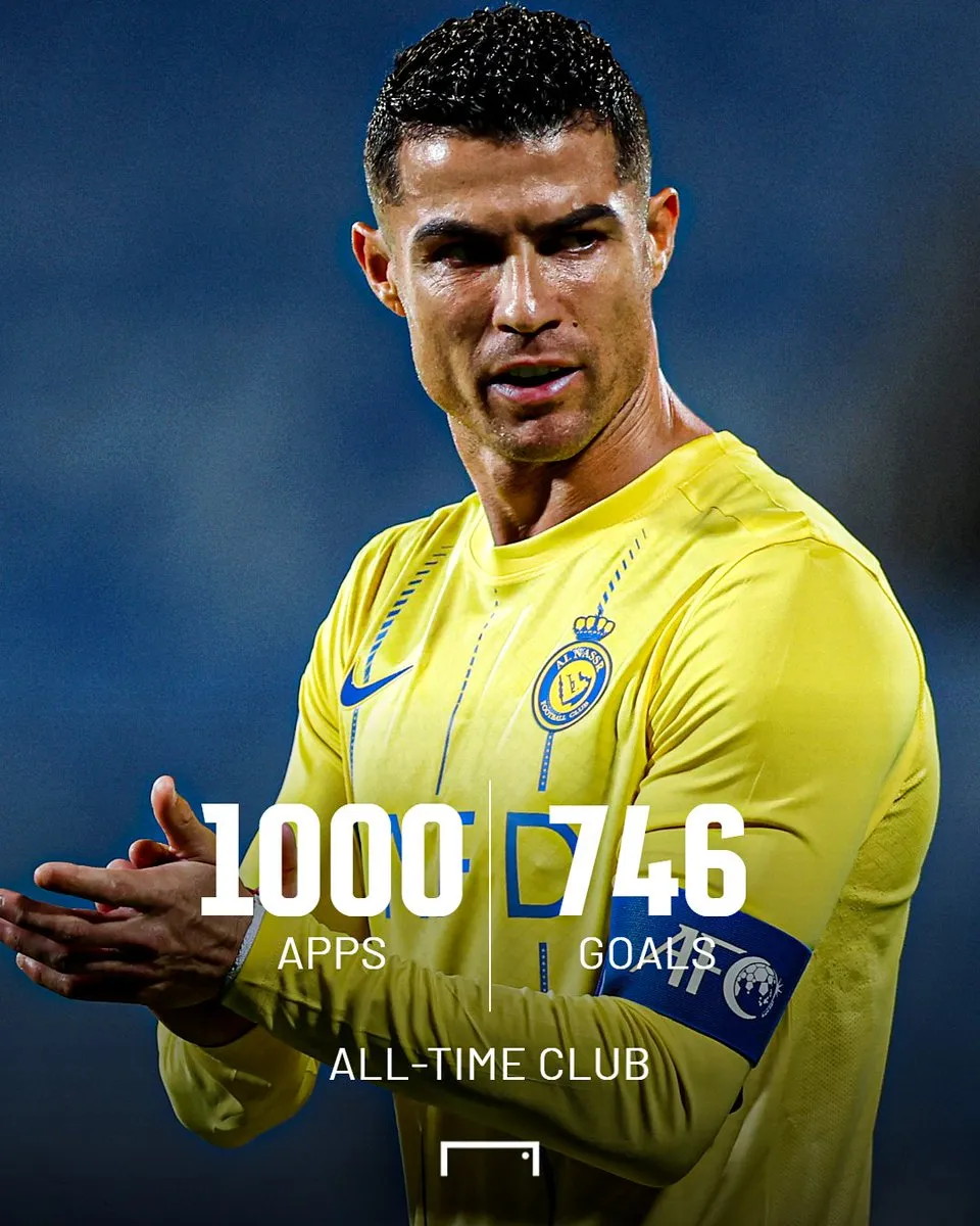 Ronaldo duy trì thói quen ghi bàn trong 22 năm qua - Ảnh 3. Ronaldo duy trì thói quen ghi bàn trong 22 năm qua - Ảnh 3.