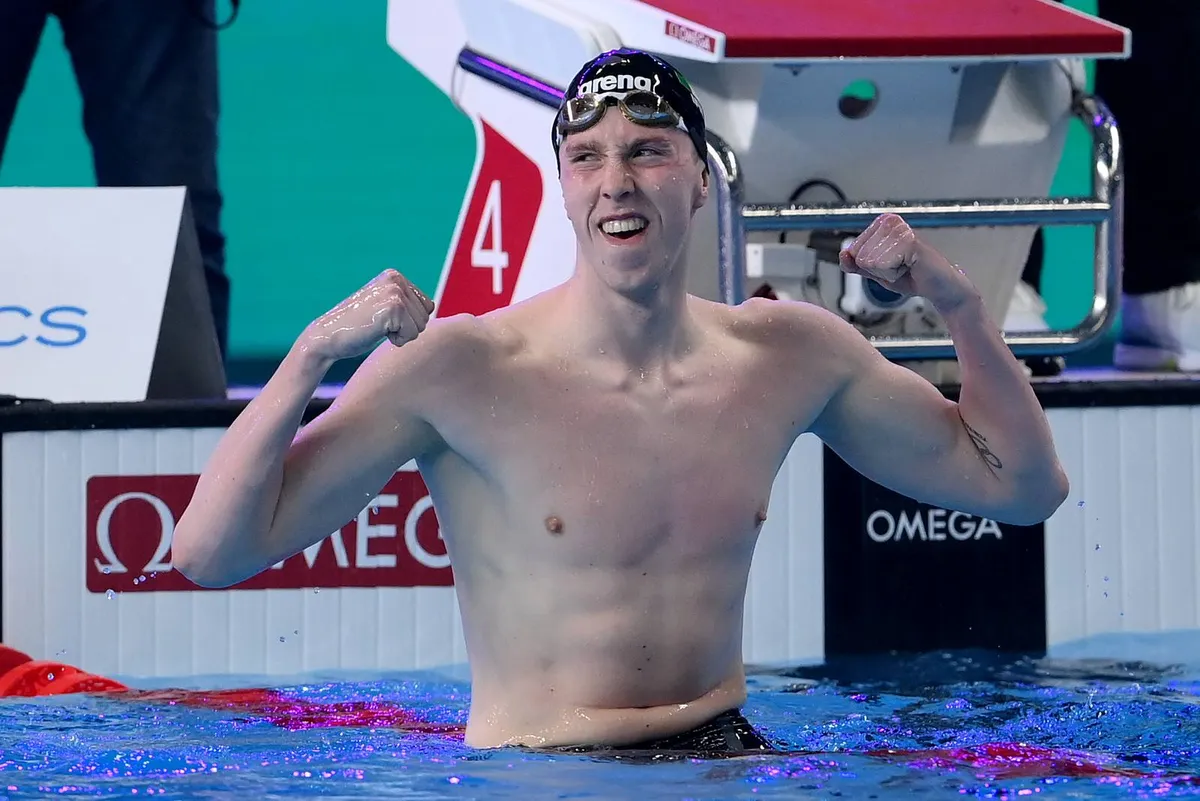 Daniel Wiffen – nhà vô địch thế giới đầu tiên của bơi Ireland - Ảnh 1. Daniel Wiffen – nhà vô địch thế giới đầu tiên của bơi Ireland - Ảnh 1.